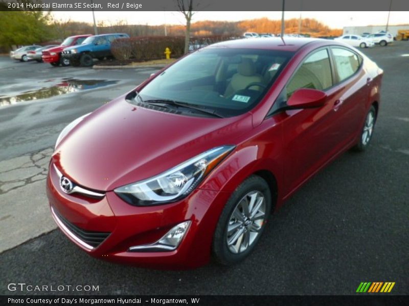 Front 3/4 View of 2014 Elantra SE Sedan