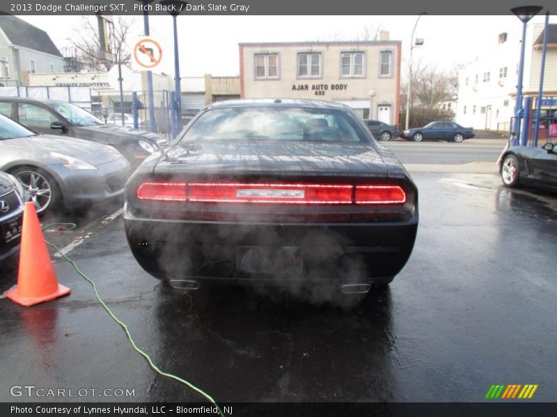 Pitch Black / Dark Slate Gray 2013 Dodge Challenger SXT