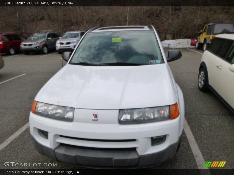 White / Gray 2003 Saturn VUE V6 AWD