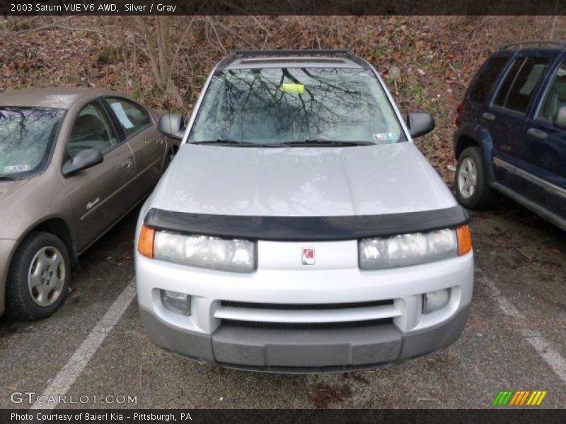 Silver / Gray 2003 Saturn VUE V6 AWD