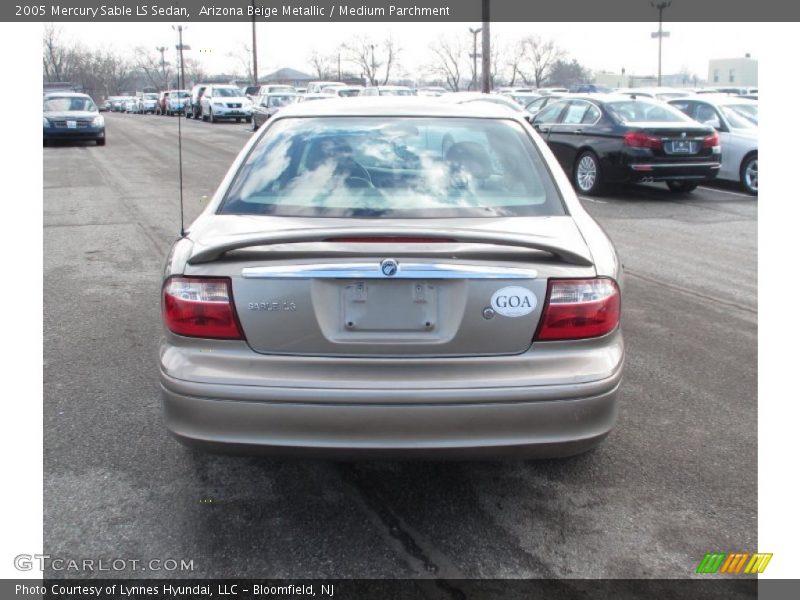 Arizona Beige Metallic / Medium Parchment 2005 Mercury Sable LS Sedan