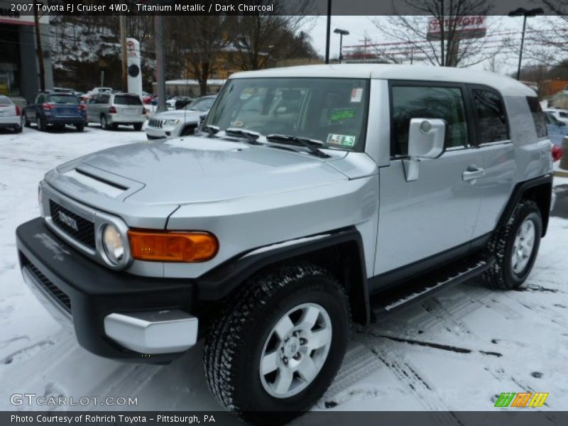 Titanium Metallic / Dark Charcoal 2007 Toyota FJ Cruiser 4WD