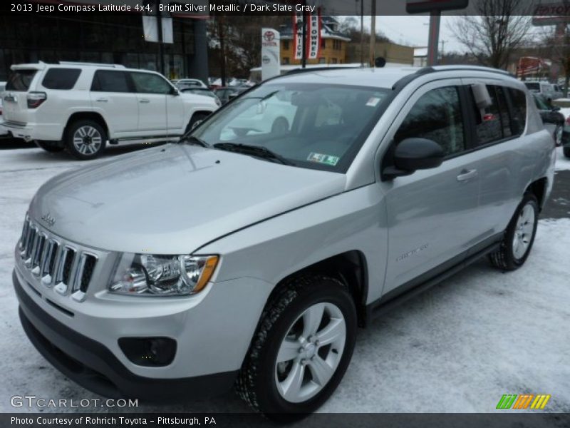 Front 3/4 View of 2013 Compass Latitude 4x4