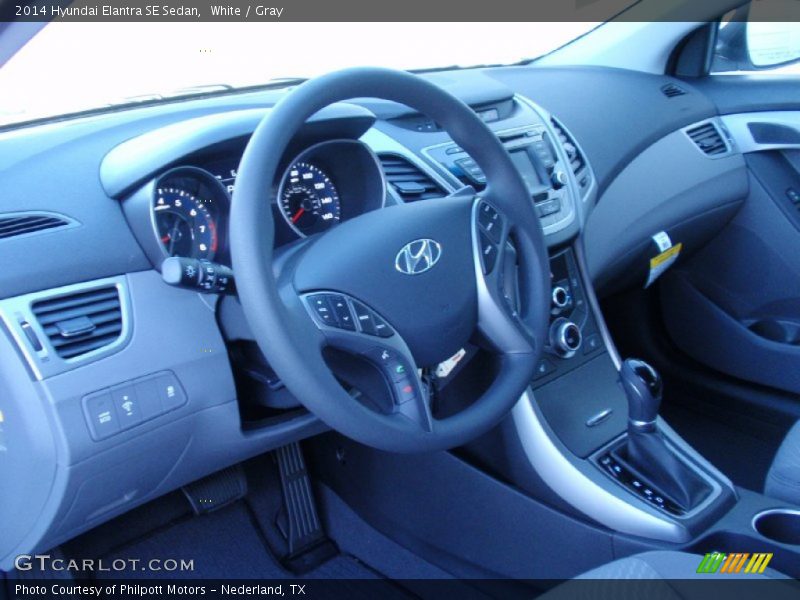 Dashboard of 2014 Elantra SE Sedan