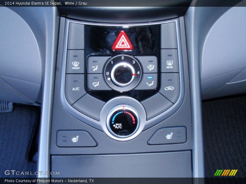 Controls of 2014 Elantra SE Sedan