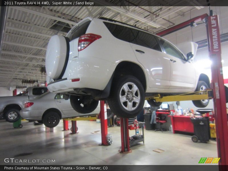 Super White / Sand Beige 2011 Toyota RAV4 I4 4WD