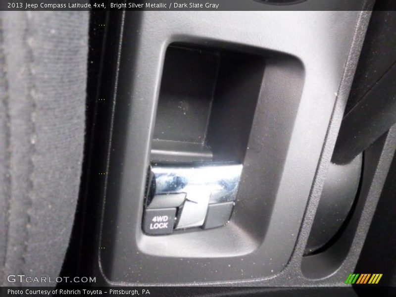 Bright Silver Metallic / Dark Slate Gray 2013 Jeep Compass Latitude 4x4