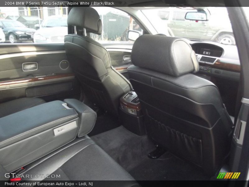 Alpine White / Black/Black 2004 BMW 7 Series 745Li Sedan