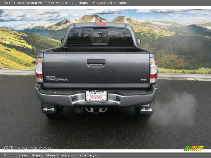Magnetic Gray Metallic / Graphite 2014 Toyota Tacoma V6 TRD Access Cab 4x4