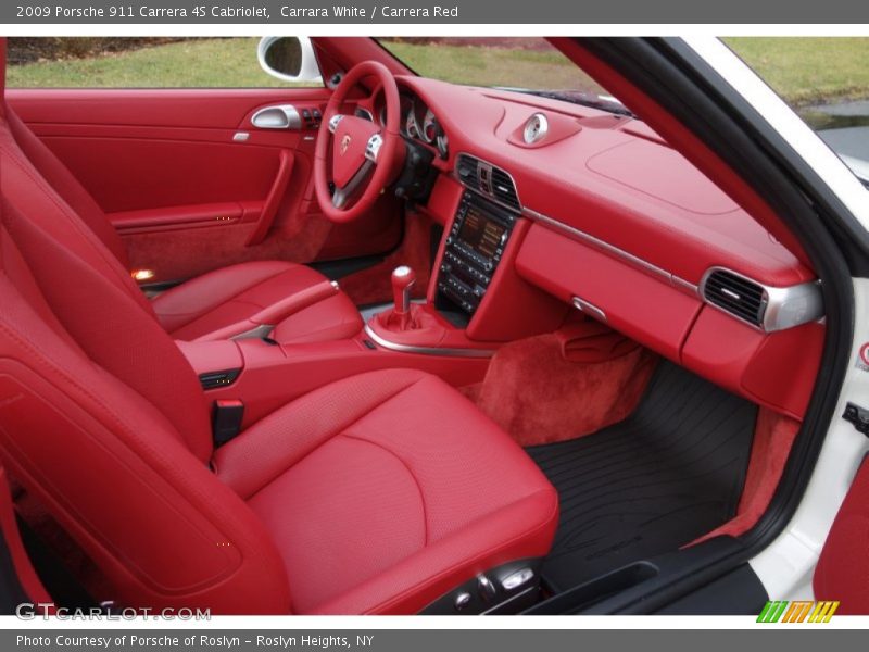 Dashboard of 2009 911 Carrera 4S Cabriolet
