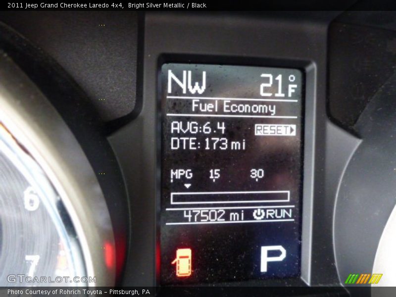 Bright Silver Metallic / Black 2011 Jeep Grand Cherokee Laredo 4x4