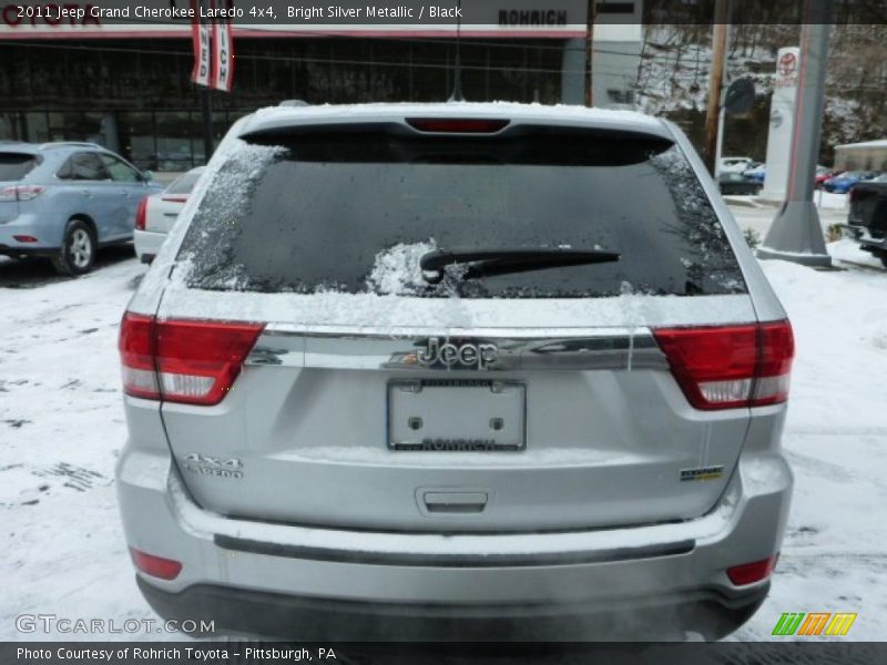 Bright Silver Metallic / Black 2011 Jeep Grand Cherokee Laredo 4x4