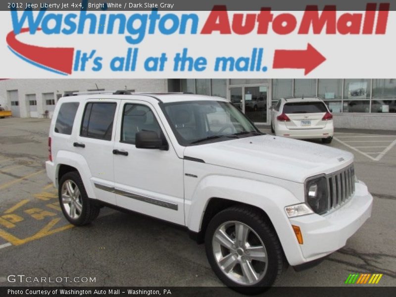 Bright White / Dark Slate Gray 2012 Jeep Liberty Jet 4x4