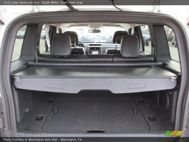 Bright White / Dark Slate Gray 2012 Jeep Liberty Jet 4x4