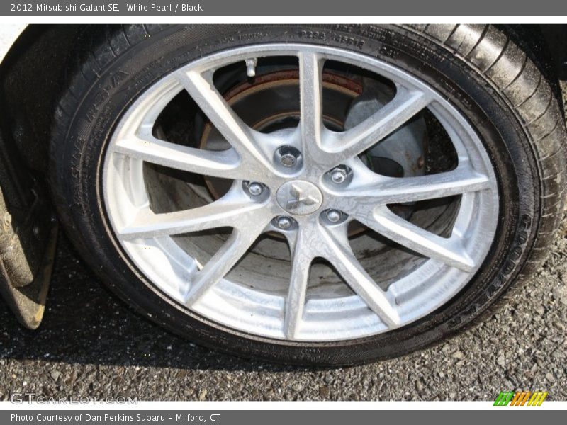 White Pearl / Black 2012 Mitsubishi Galant SE