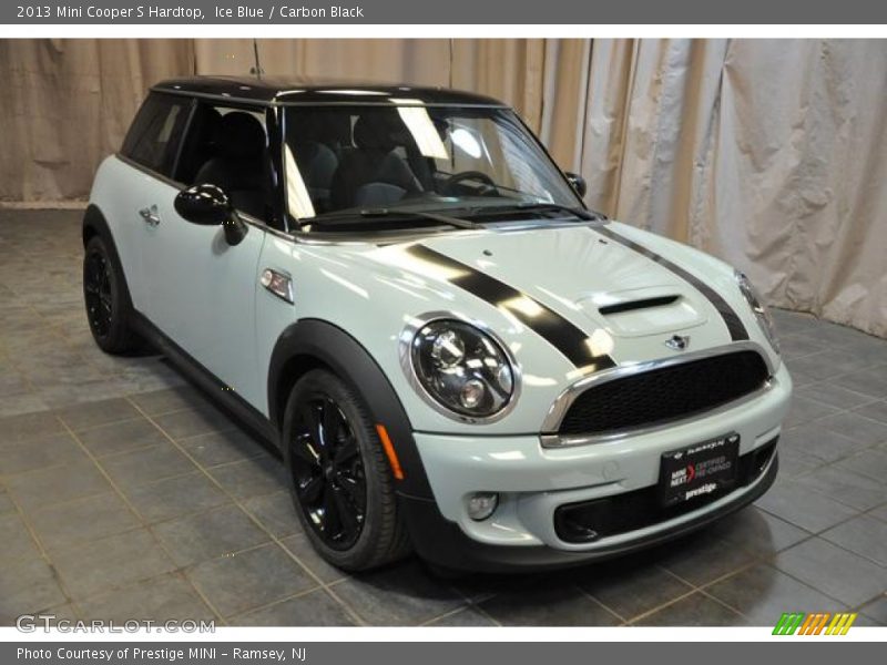 Ice Blue / Carbon Black 2013 Mini Cooper S Hardtop