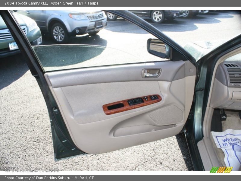 Aspen Green Pearl / Taupe 2004 Toyota Camry XLE