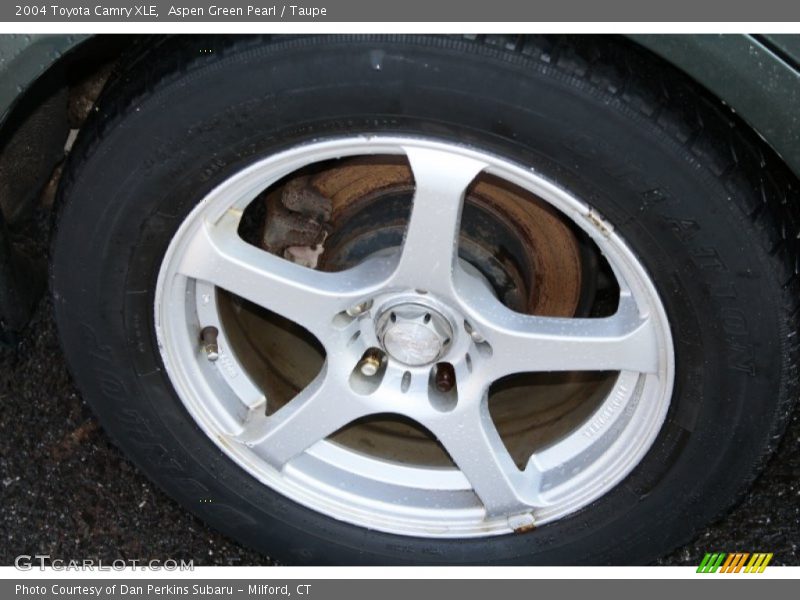 Aspen Green Pearl / Taupe 2004 Toyota Camry XLE
