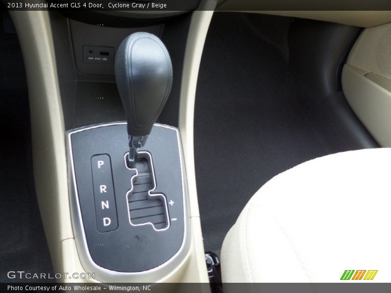 Cyclone Gray / Beige 2013 Hyundai Accent GLS 4 Door