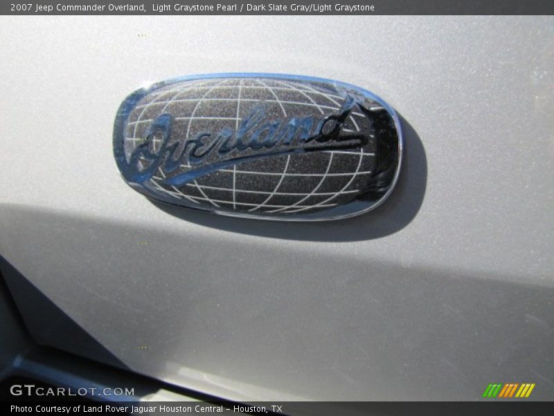 Light Graystone Pearl / Dark Slate Gray/Light Graystone 2007 Jeep Commander Overland