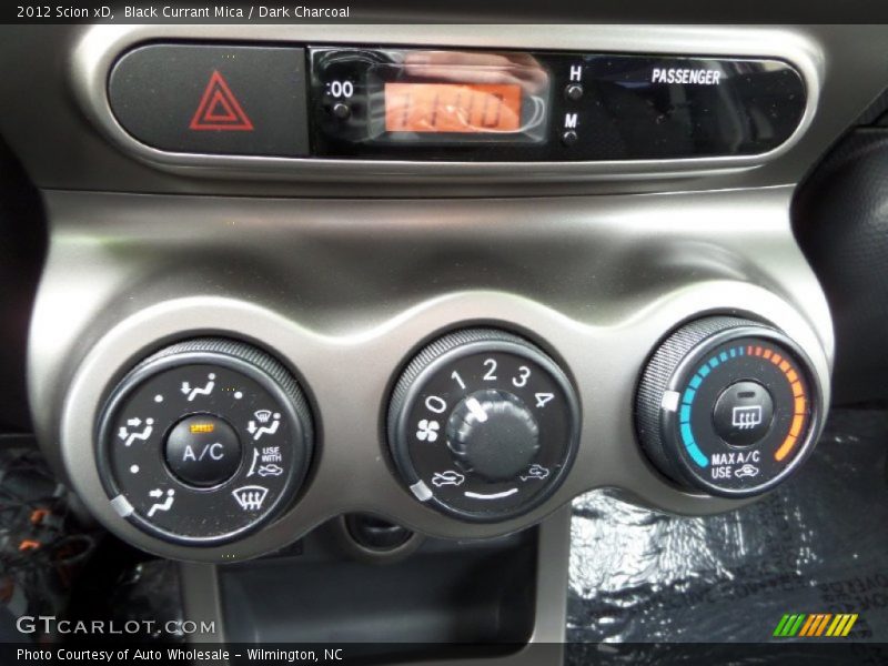 Black Currant Mica / Dark Charcoal 2012 Scion xD