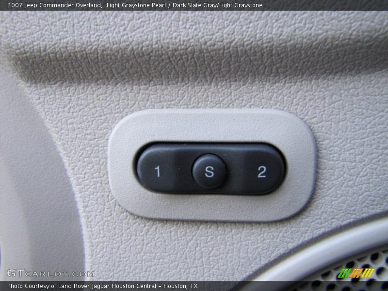 Light Graystone Pearl / Dark Slate Gray/Light Graystone 2007 Jeep Commander Overland