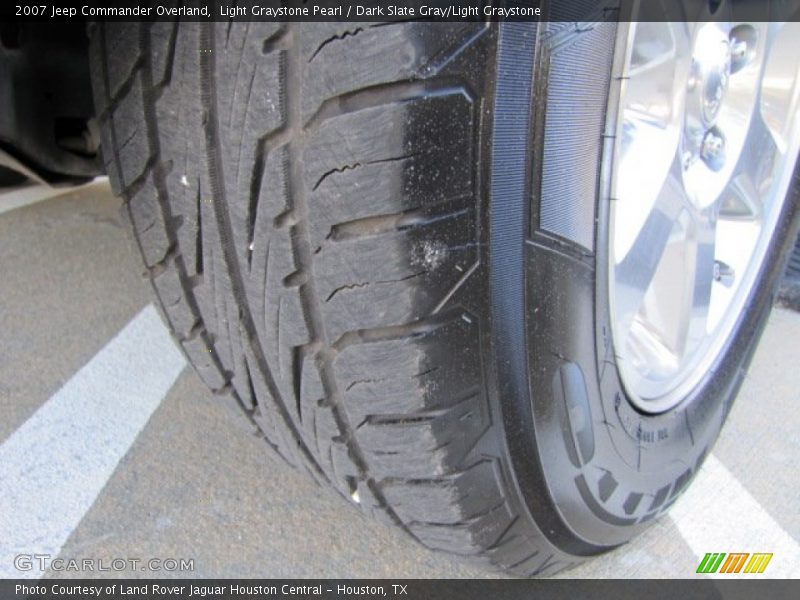Light Graystone Pearl / Dark Slate Gray/Light Graystone 2007 Jeep Commander Overland