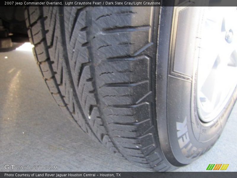 Light Graystone Pearl / Dark Slate Gray/Light Graystone 2007 Jeep Commander Overland