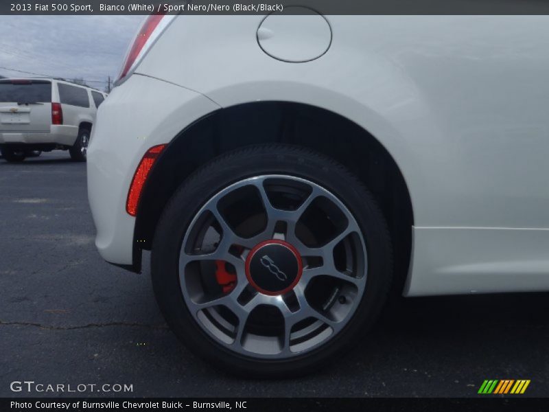 Bianco (White) / Sport Nero/Nero (Black/Black) 2013 Fiat 500 Sport