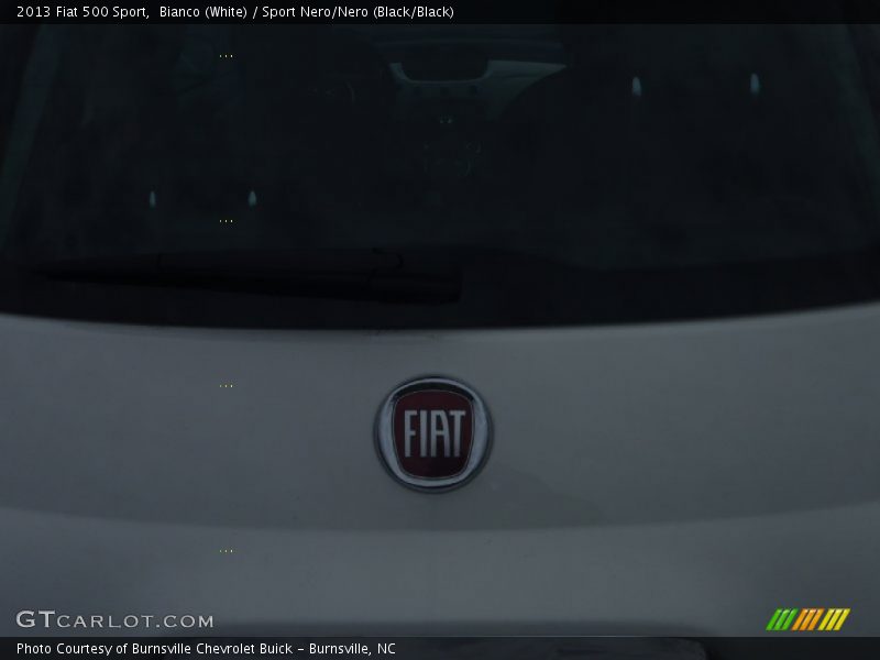 Bianco (White) / Sport Nero/Nero (Black/Black) 2013 Fiat 500 Sport