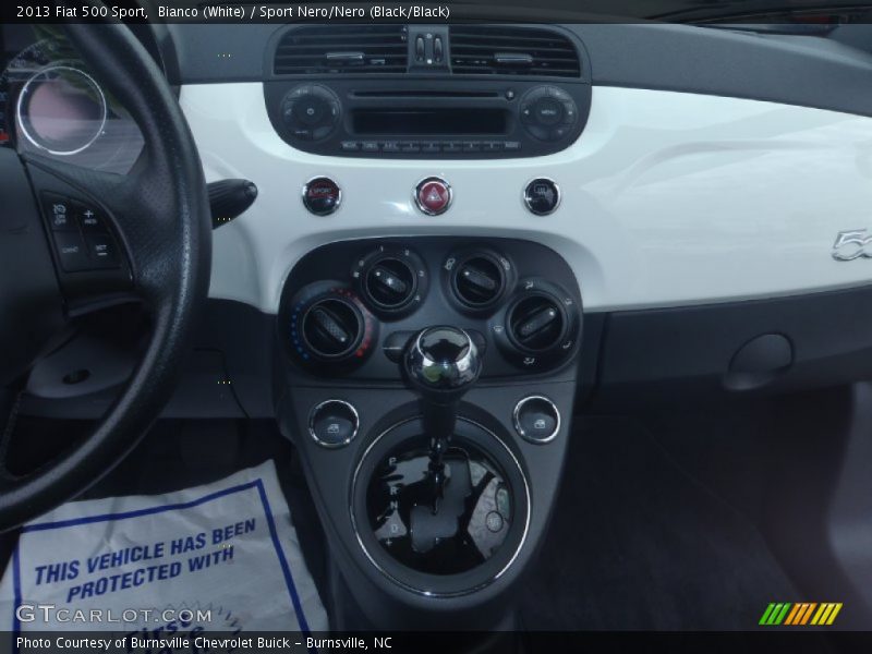 Bianco (White) / Sport Nero/Nero (Black/Black) 2013 Fiat 500 Sport