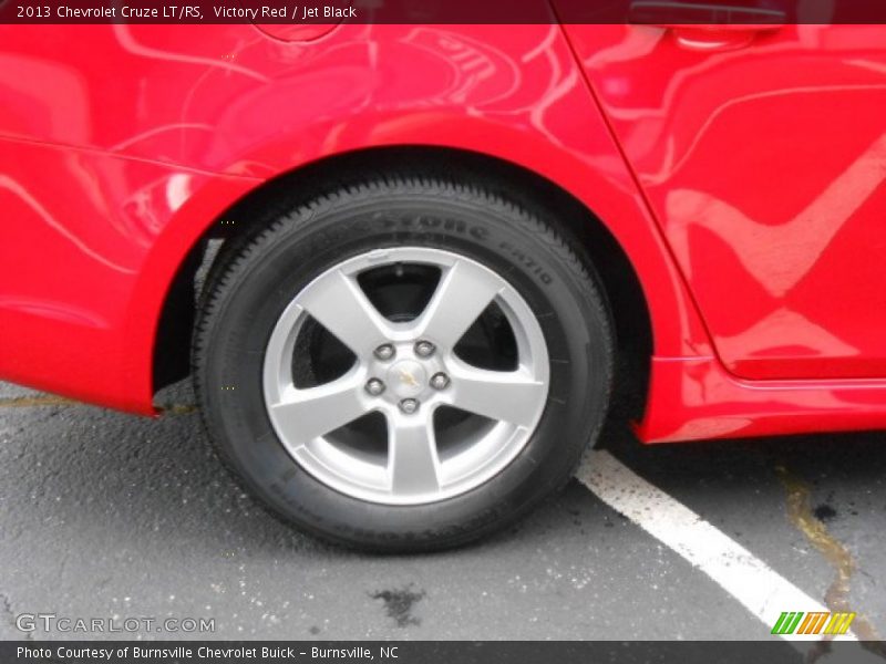 Victory Red / Jet Black 2013 Chevrolet Cruze LT/RS