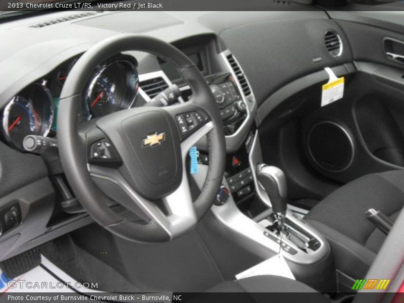 Victory Red / Jet Black 2013 Chevrolet Cruze LT/RS