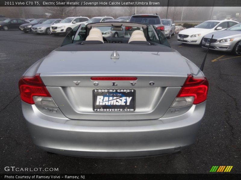 Electric Silver Metallic / Soverign Hide Calcite Leather/Umbra Brown 2011 Volvo C70 T5