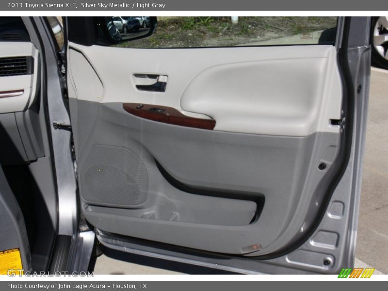 Silver Sky Metallic / Light Gray 2013 Toyota Sienna XLE