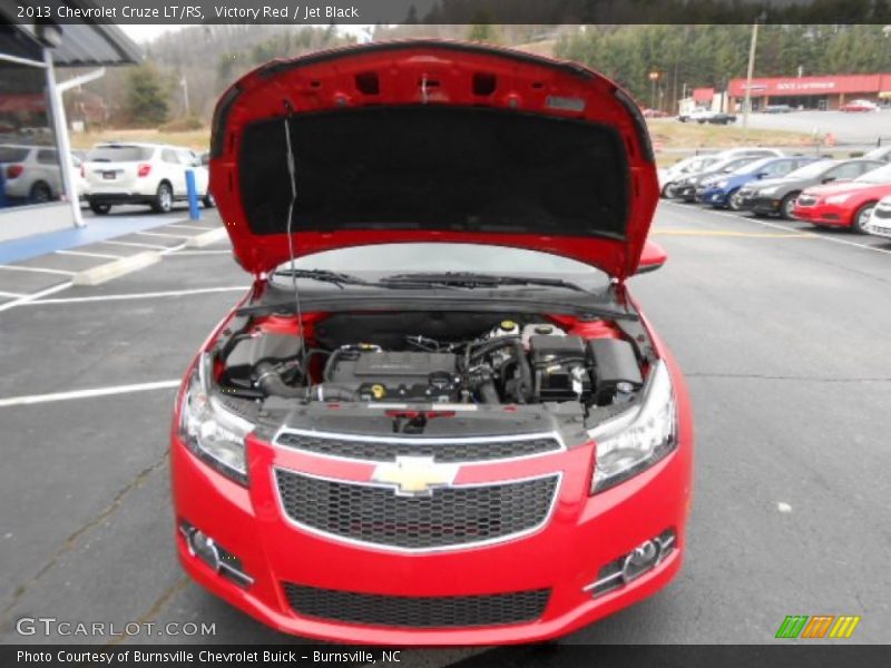 Victory Red / Jet Black 2013 Chevrolet Cruze LT/RS