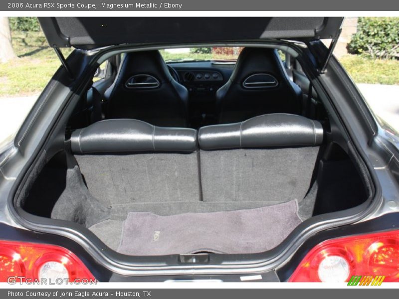  2006 RSX Sports Coupe Trunk