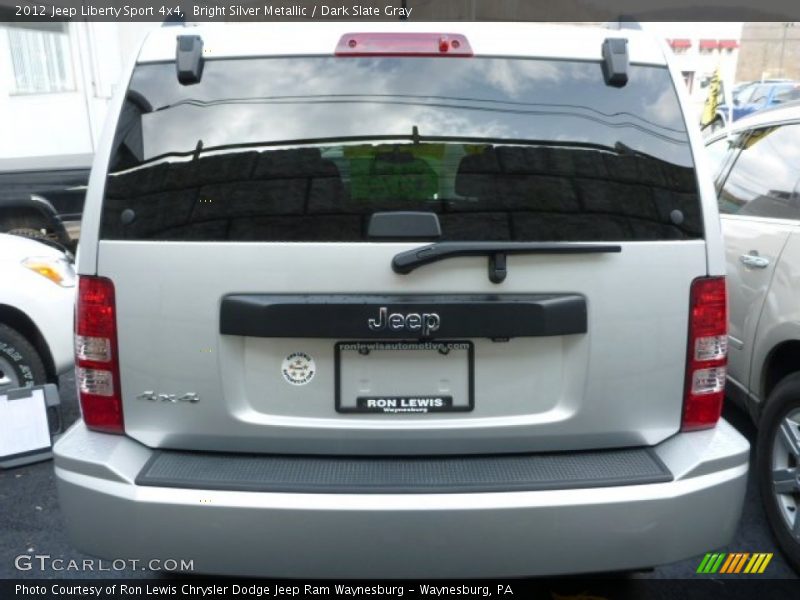Bright Silver Metallic / Dark Slate Gray 2012 Jeep Liberty Sport 4x4
