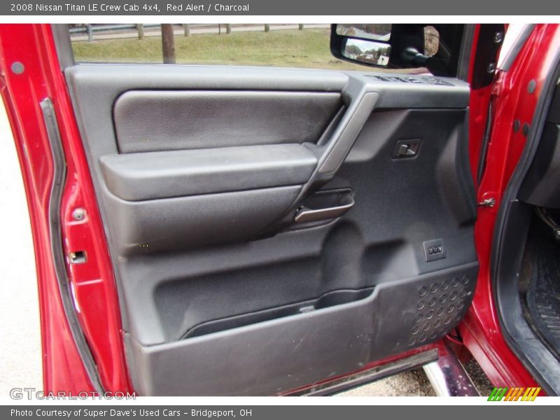 Red Alert / Charcoal 2008 Nissan Titan LE Crew Cab 4x4