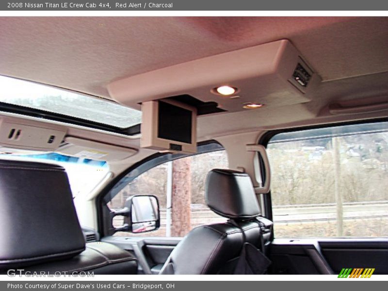 Red Alert / Charcoal 2008 Nissan Titan LE Crew Cab 4x4