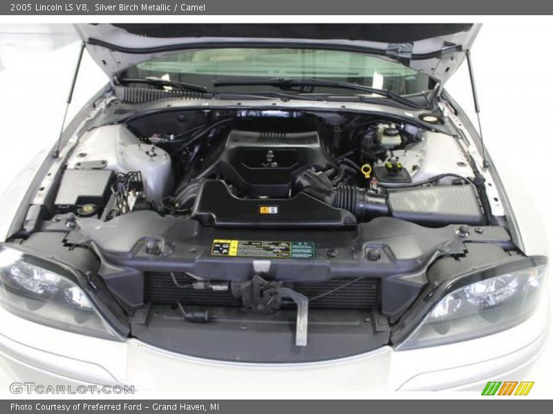  2005 LS V8 Engine - 3.9L DOHC 32V V8