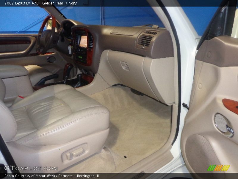 Golden Pearl / Ivory 2002 Lexus LX 470