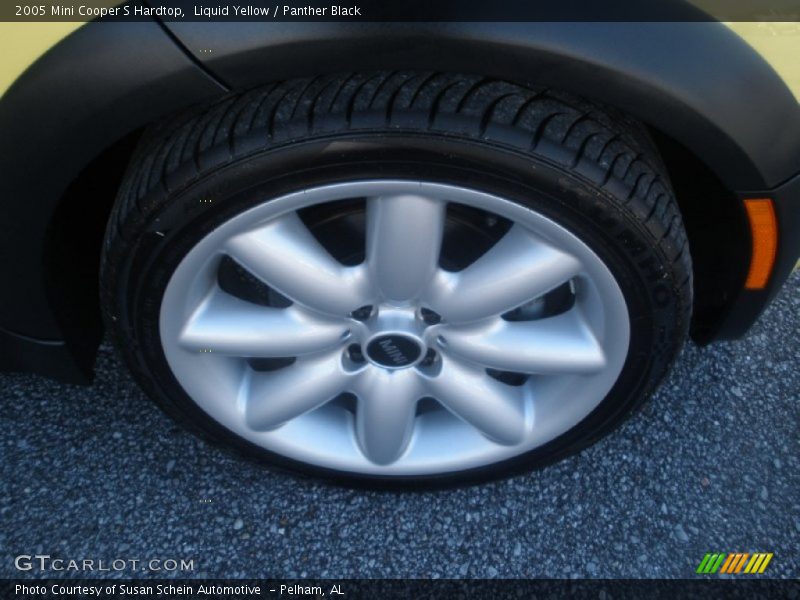 Liquid Yellow / Panther Black 2005 Mini Cooper S Hardtop