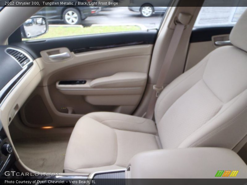 Tungsten Metallic / Black/Light Frost Beige 2012 Chrysler 300