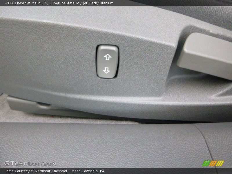 Silver Ice Metallic / Jet Black/Titanium 2014 Chevrolet Malibu LS