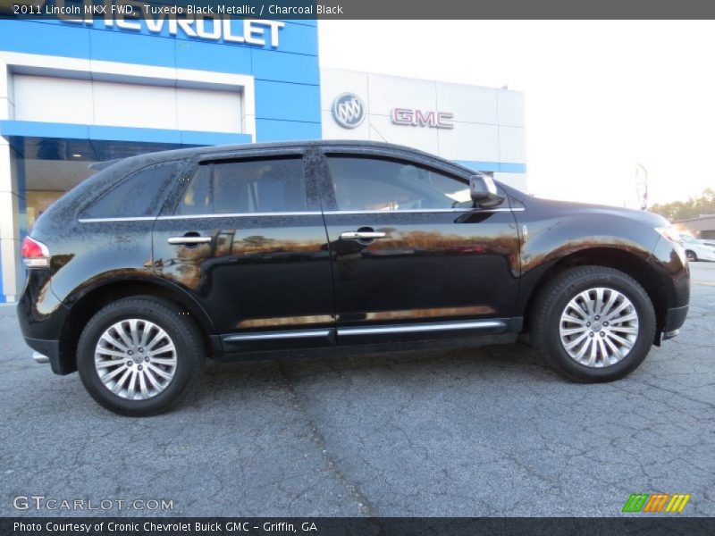 Tuxedo Black Metallic / Charcoal Black 2011 Lincoln MKX FWD