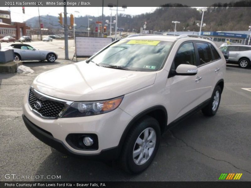 White Sand Beige / Black 2011 Kia Sorento LX