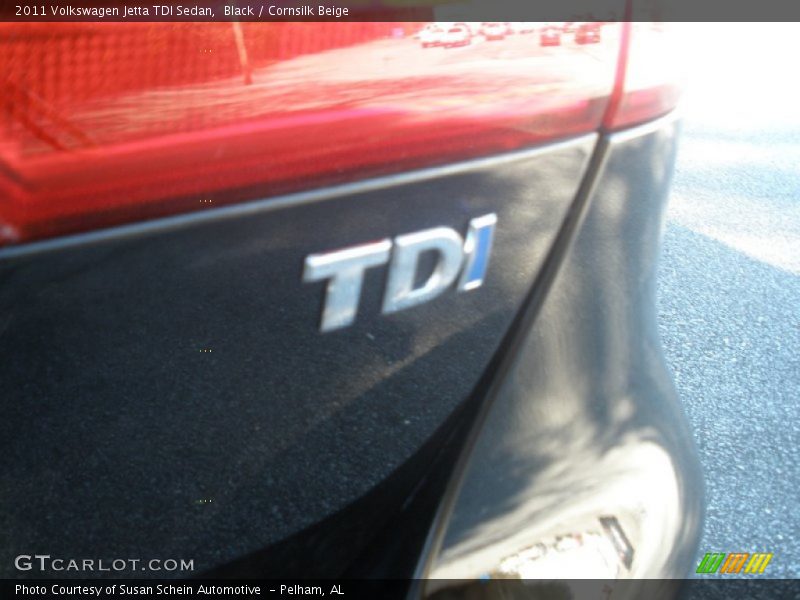 Black / Cornsilk Beige 2011 Volkswagen Jetta TDI Sedan
