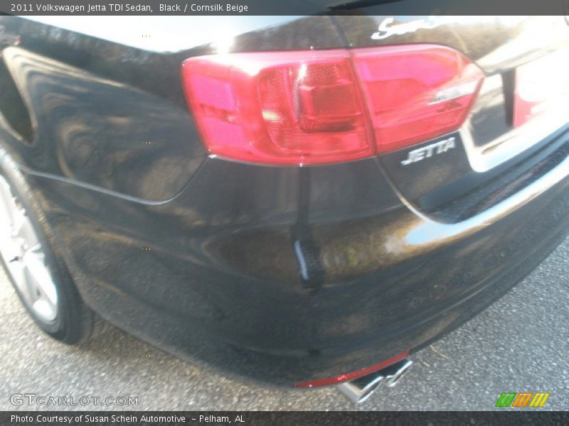 Black / Cornsilk Beige 2011 Volkswagen Jetta TDI Sedan