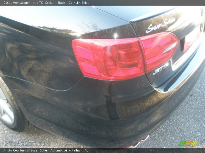 Black / Cornsilk Beige 2011 Volkswagen Jetta TDI Sedan